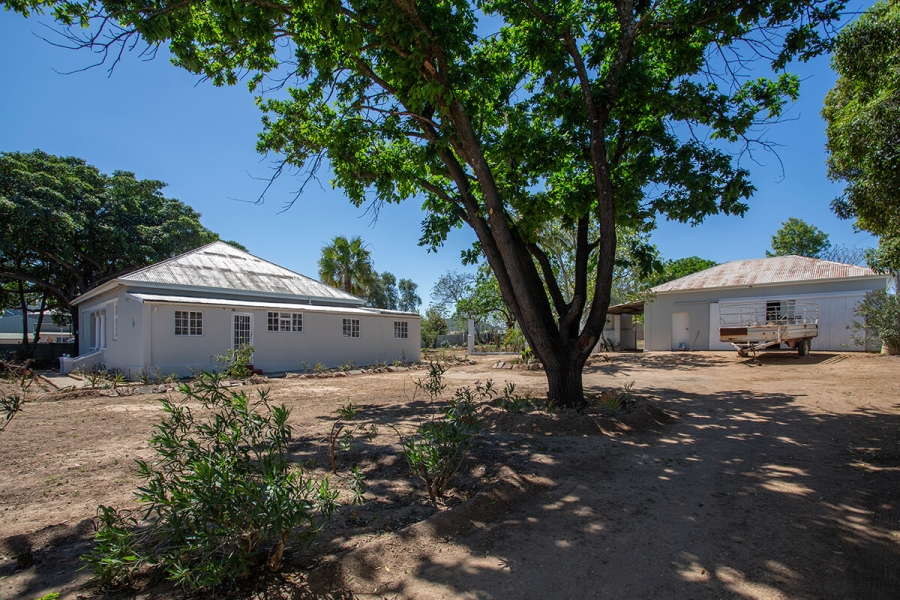 5 Bedroom Property for Sale in Moorreesburg Western Cape